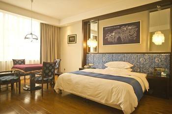 Miaozu Buyi Hotel Feng-chuang Exteriér fotografie